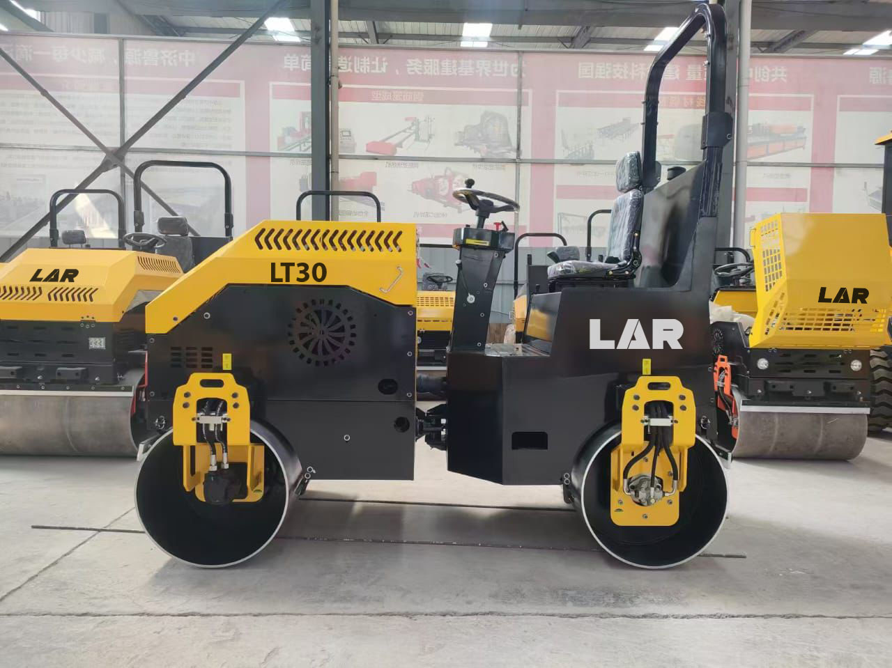 Rodillo compactador tandem LAR LT30
